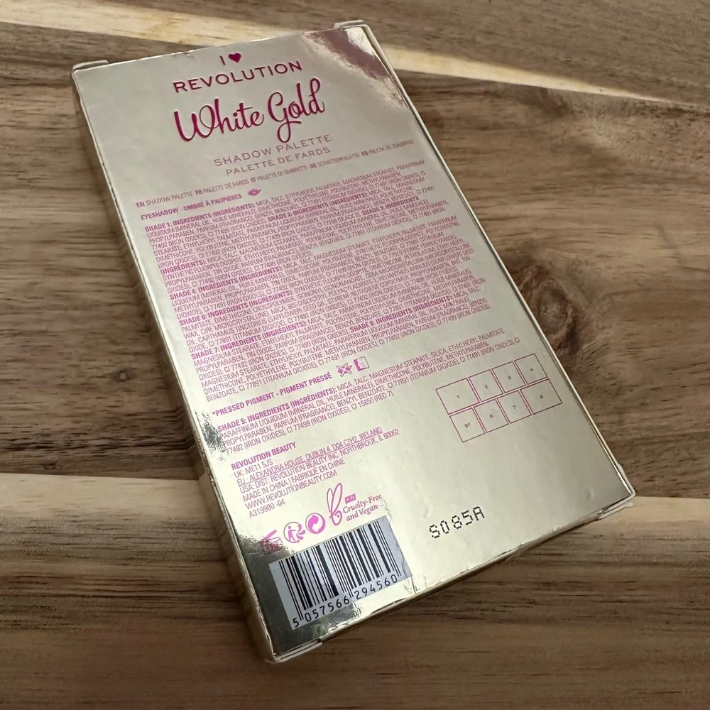 I Heart Revolution White Gold Mini Chocolate Eyeshadow Palette